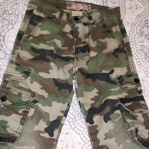 Boys cargo camo pants - Picture 4 of 9